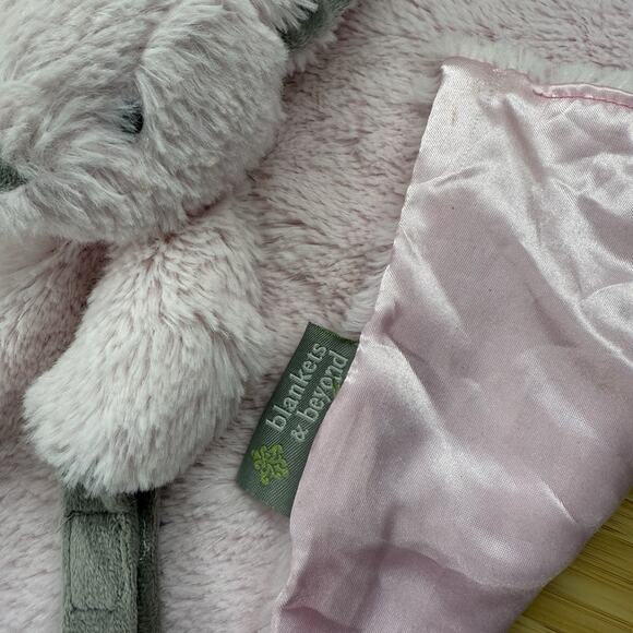 Blankets & Beyond Pink Bunny Rabbit Baby Lovey Satin Security Blanket Rattle - Picture 3 of 3